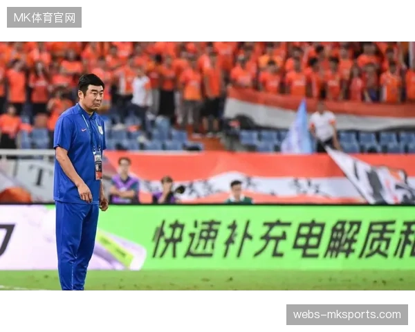 鲁能收官战换帅风波，俱乐部短期决策引争议